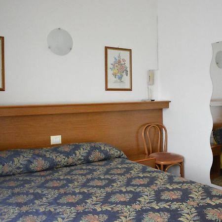 Hotel Primo Riva del Garda Esterno foto