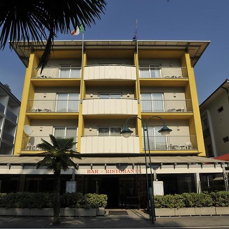 Hotel Primo Riva del Garda Esterno foto