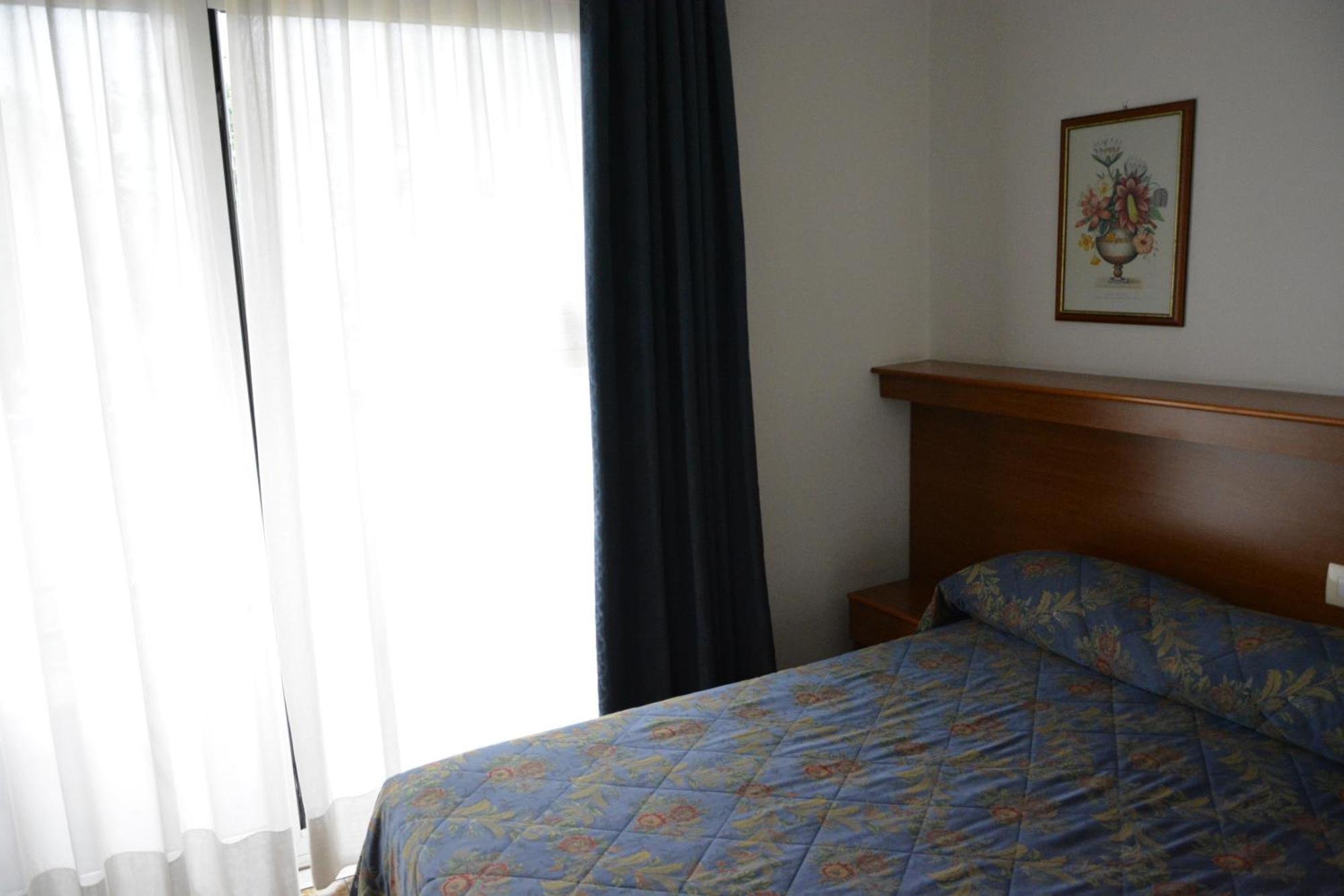 Hotel Primo Riva del Garda Esterno foto