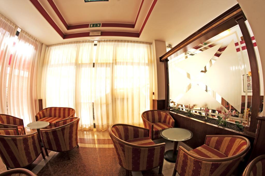 Hotel Primo Riva del Garda Esterno foto