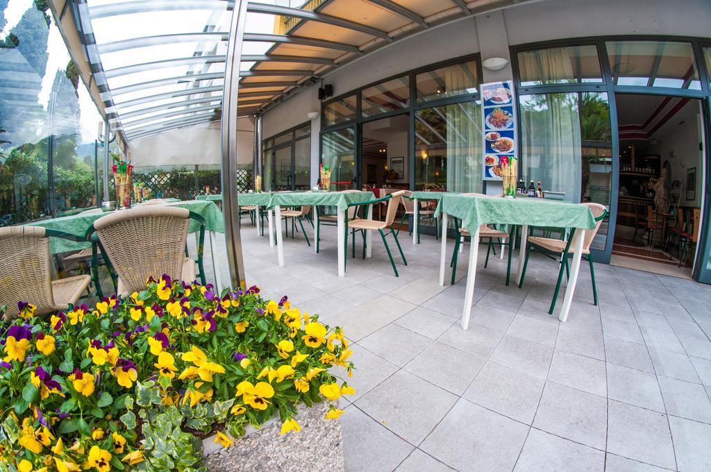 Hotel Primo Riva del Garda Esterno foto