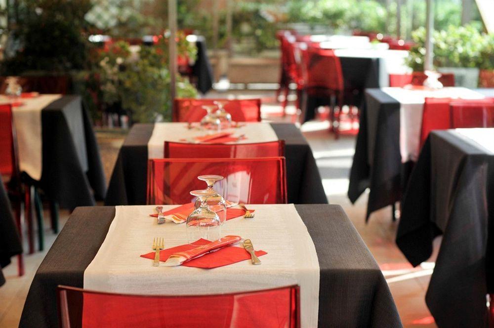 Hotel Primo Riva del Garda Esterno foto