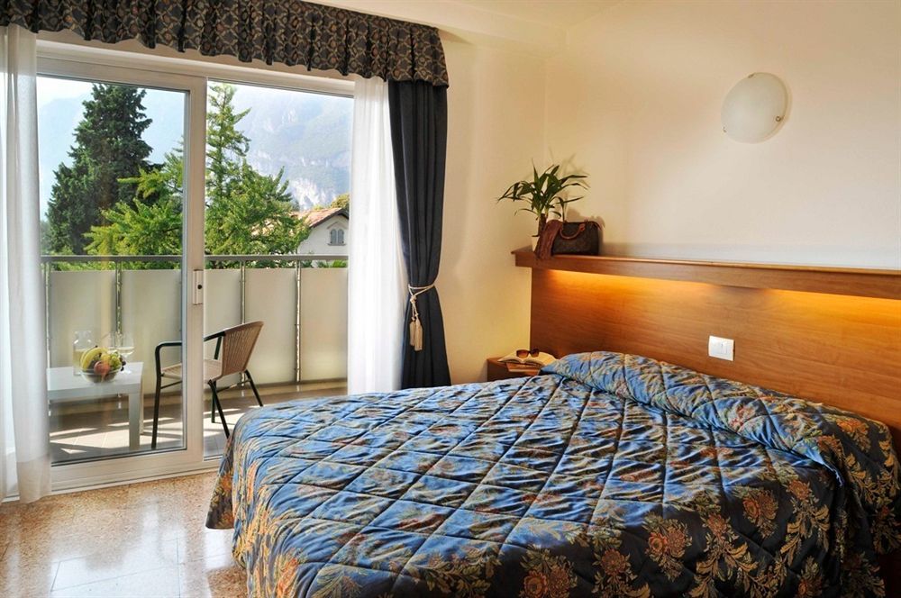 Hotel Primo Riva del Garda Esterno foto