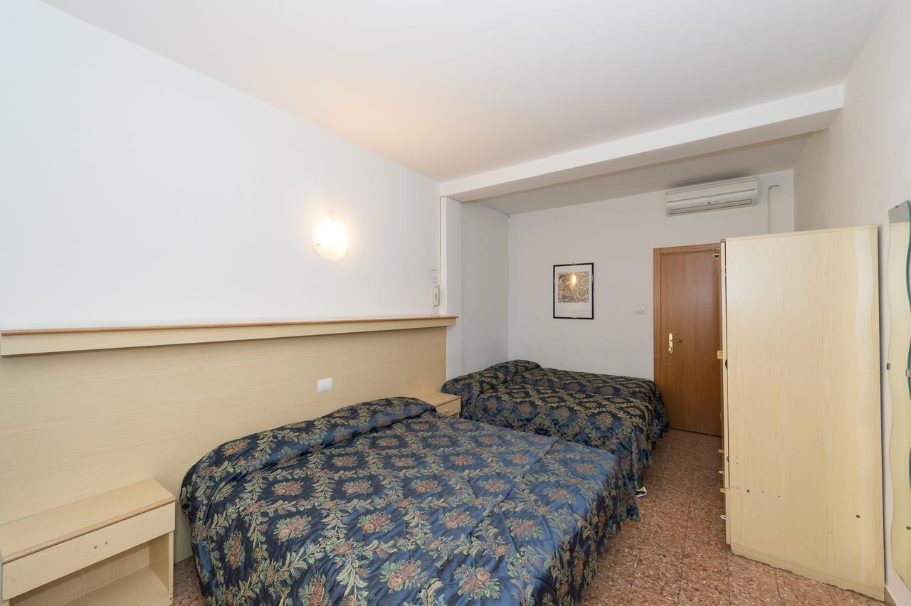 Hotel Primo Riva del Garda Esterno foto