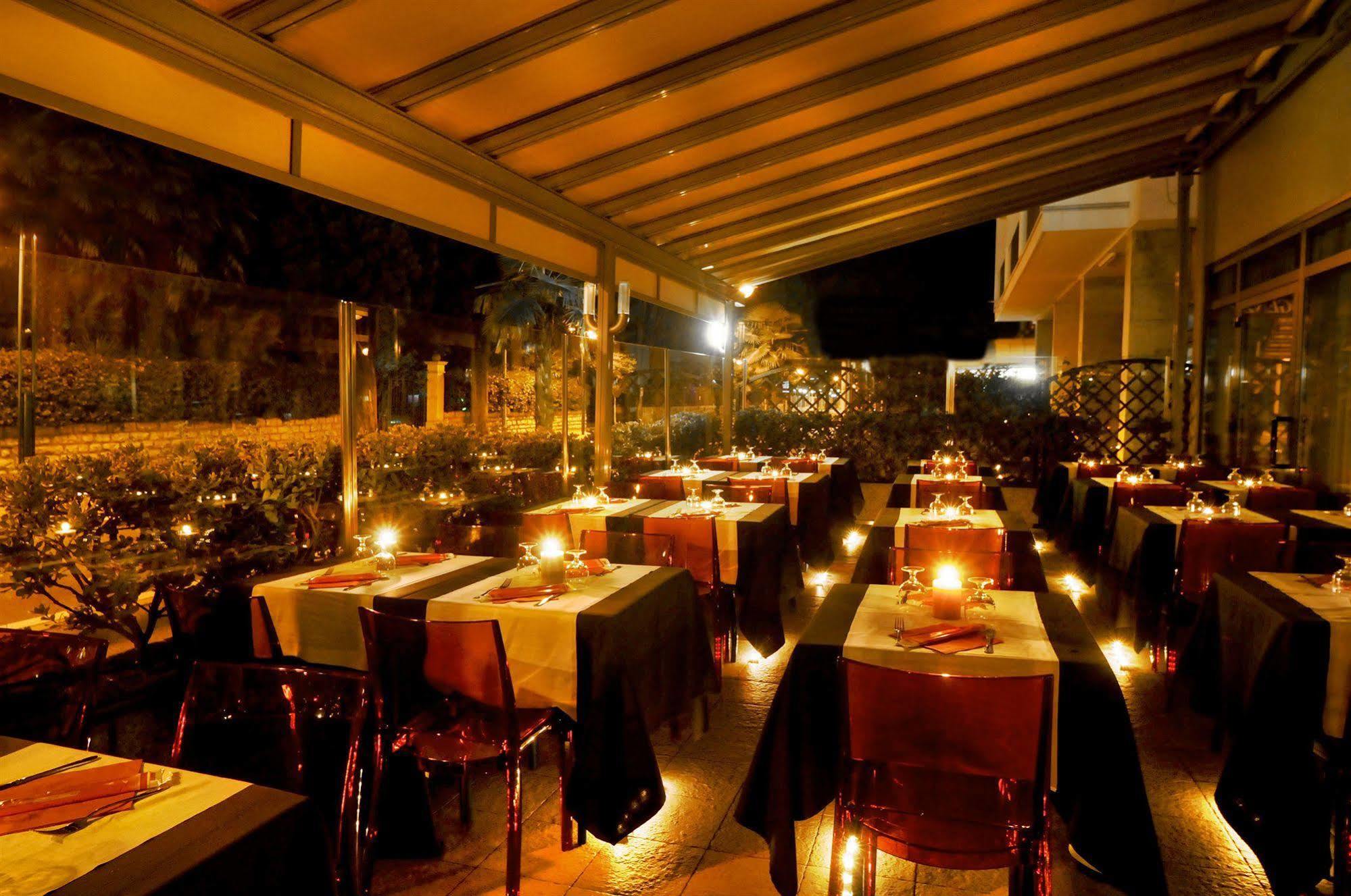 Hotel Primo Riva del Garda Esterno foto